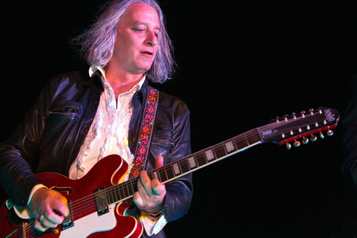 Peter Buckmaster Peter Buck (R.E.M.) – Eastwood Guitars