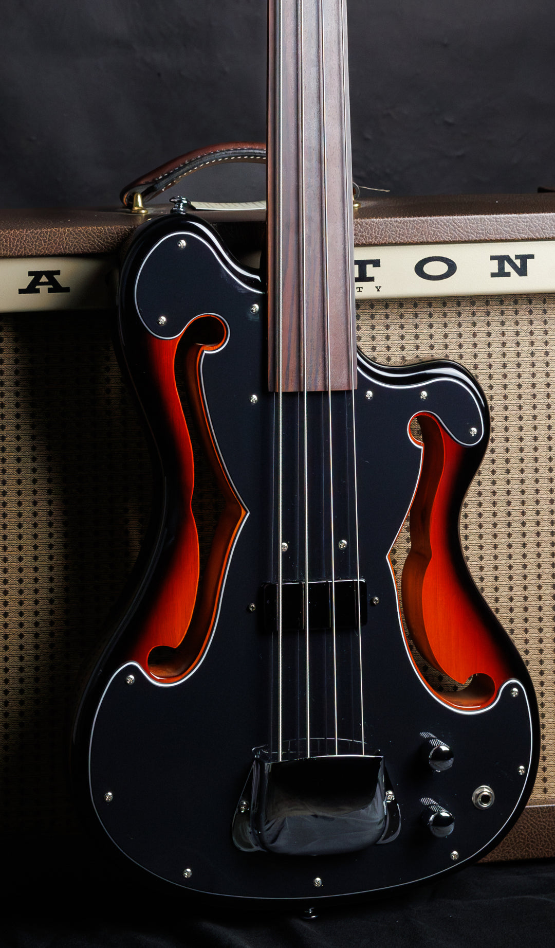 Eastwood Guitars EUB1 Sunburst #color_sunburst