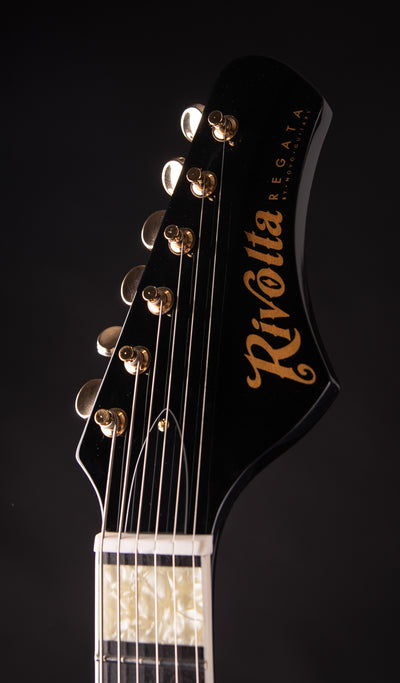 Eastwood Guitars Rivolta Regata VII Toro Black-and-Gold #color_toro-black-and-gold